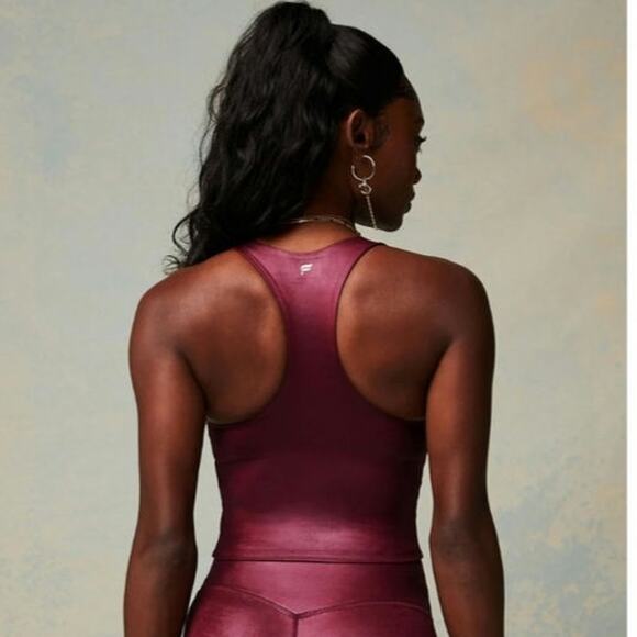 Fabletics Anywhere Shine Built-In Bra Tank in Merlot Shine - Picture 1 of 8